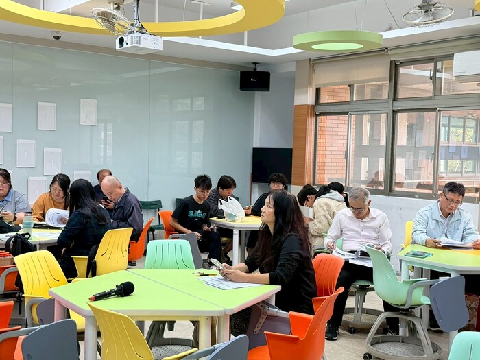 2025.12.17 114-1讀書會期末成果發表圖片