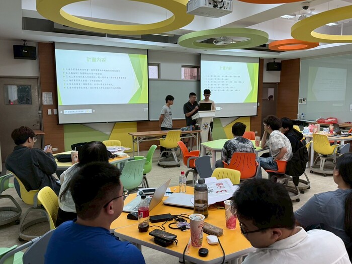 2025.06.04  113-2讀書會 期末成果發表圖片